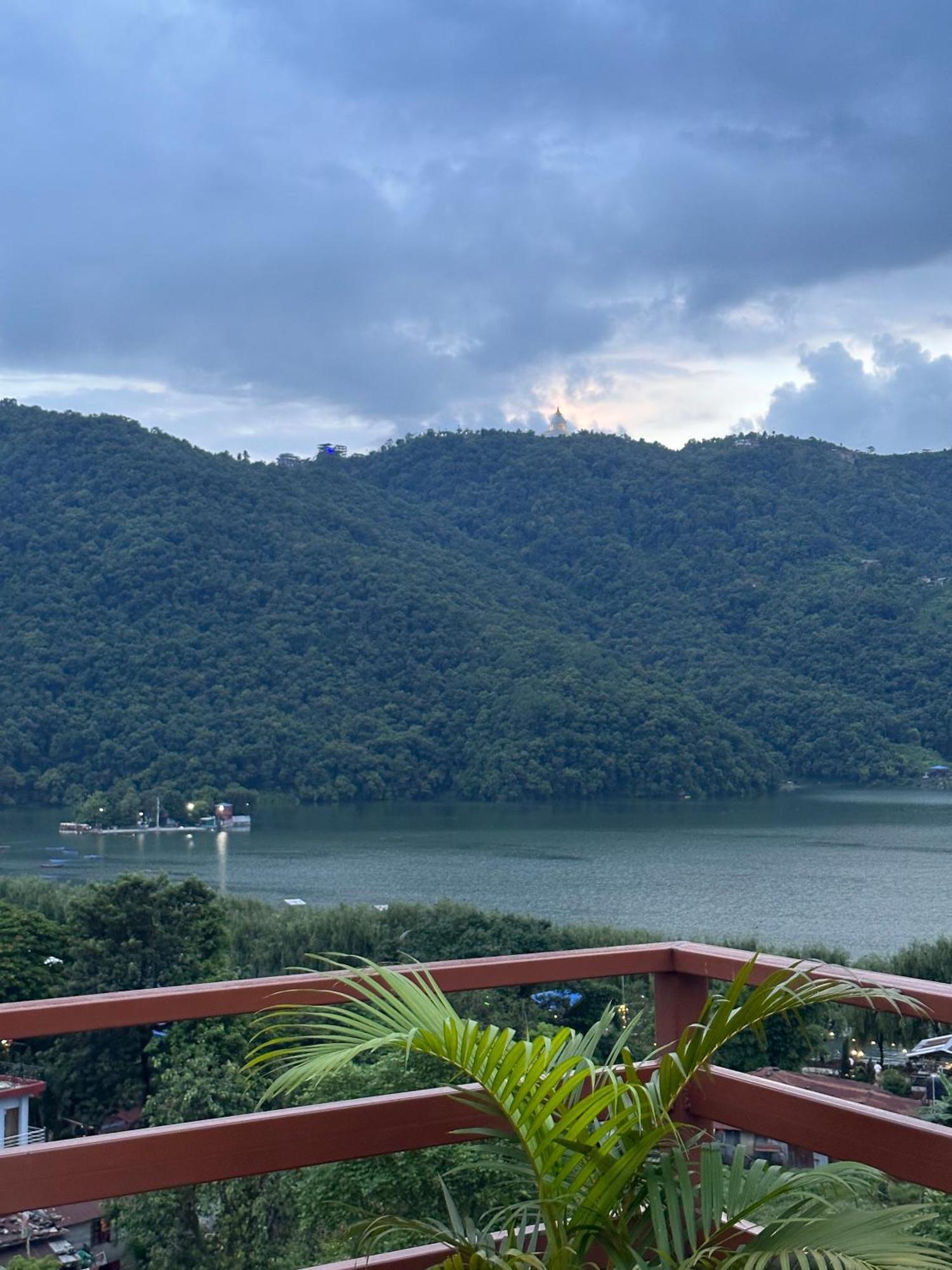 Hotel Adam Pokhara Luaran gambar